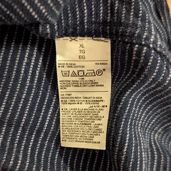 Old Navy - Short Sleeve, Navy / White Stripe Button Down Shirt - Men's XL - Picture 3 of 3